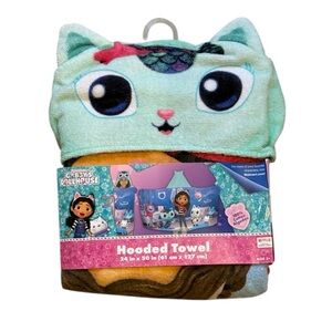Gabby Dollhouse Hooded Towel